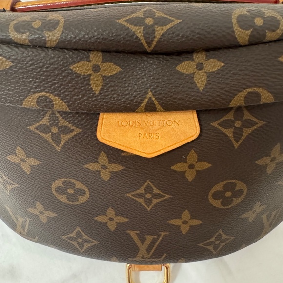 louis vuitton belt bag! - Picture 6 of 7